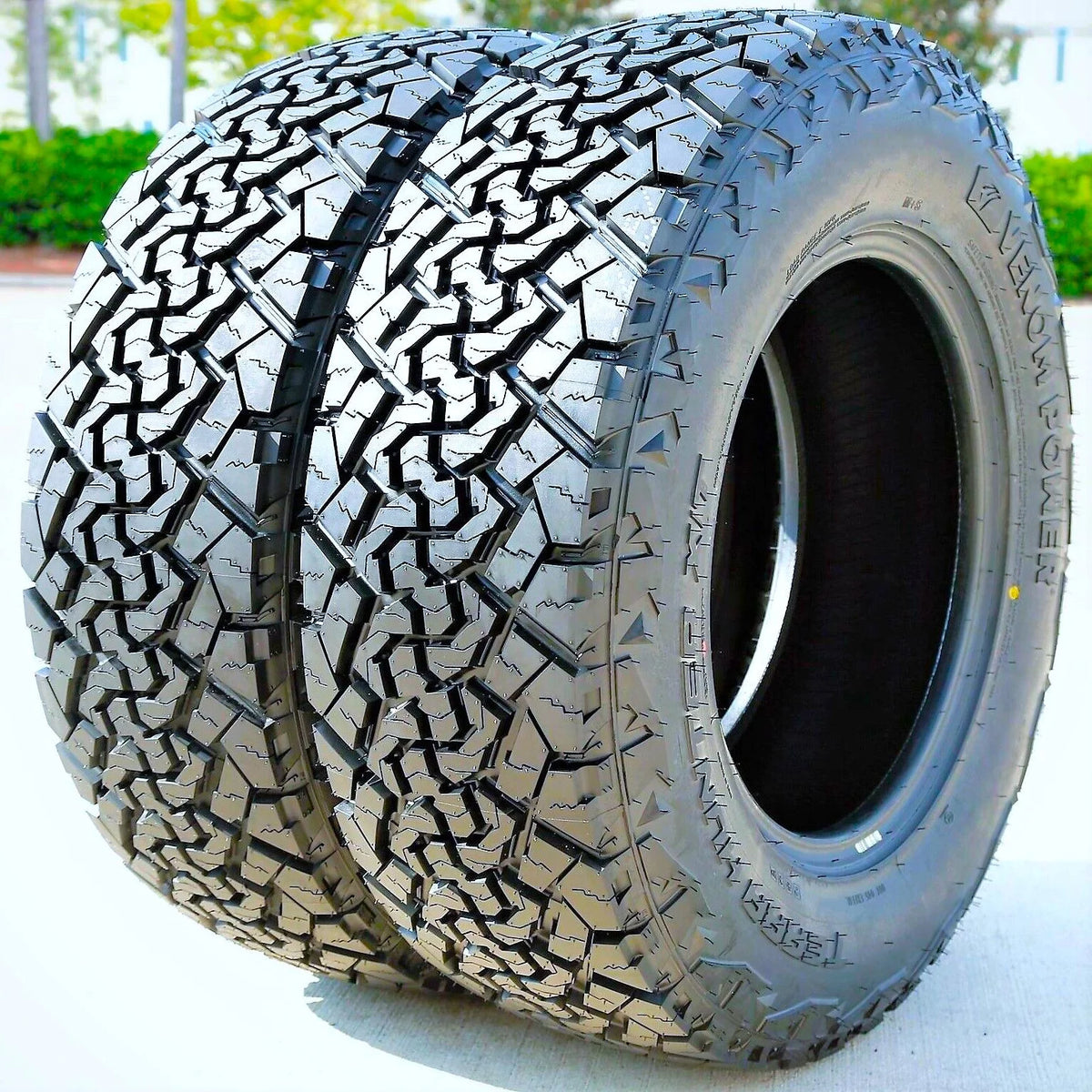 Venom Power Terra Hunter X/T 265/65R17 112T Extreme Terrain Tire