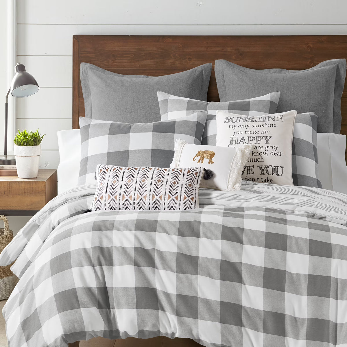 Levtex - Camden Duvet Cover Set - Full/Queen Duvet Cover (90 x 94 in.) + Two Standard Pillowcases (26 x 20 in.) - Buffalo Che