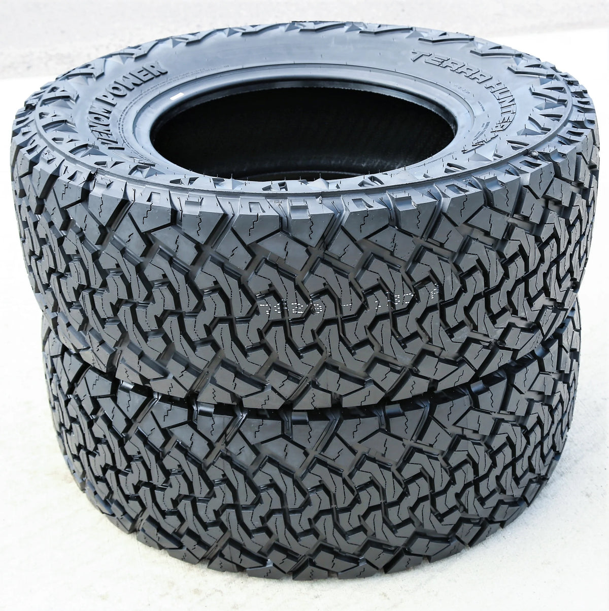 Venom Power Terra Hunter X/T 265/65R17 112T Extreme Terrain Tire